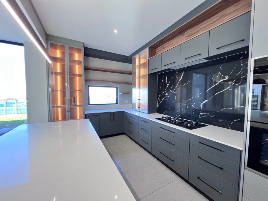 4 Bedroom Property for Sale in Oubaai Western Cape